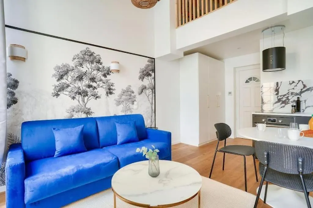 Le Perchoir Parisien Apartment 0*, Paris France